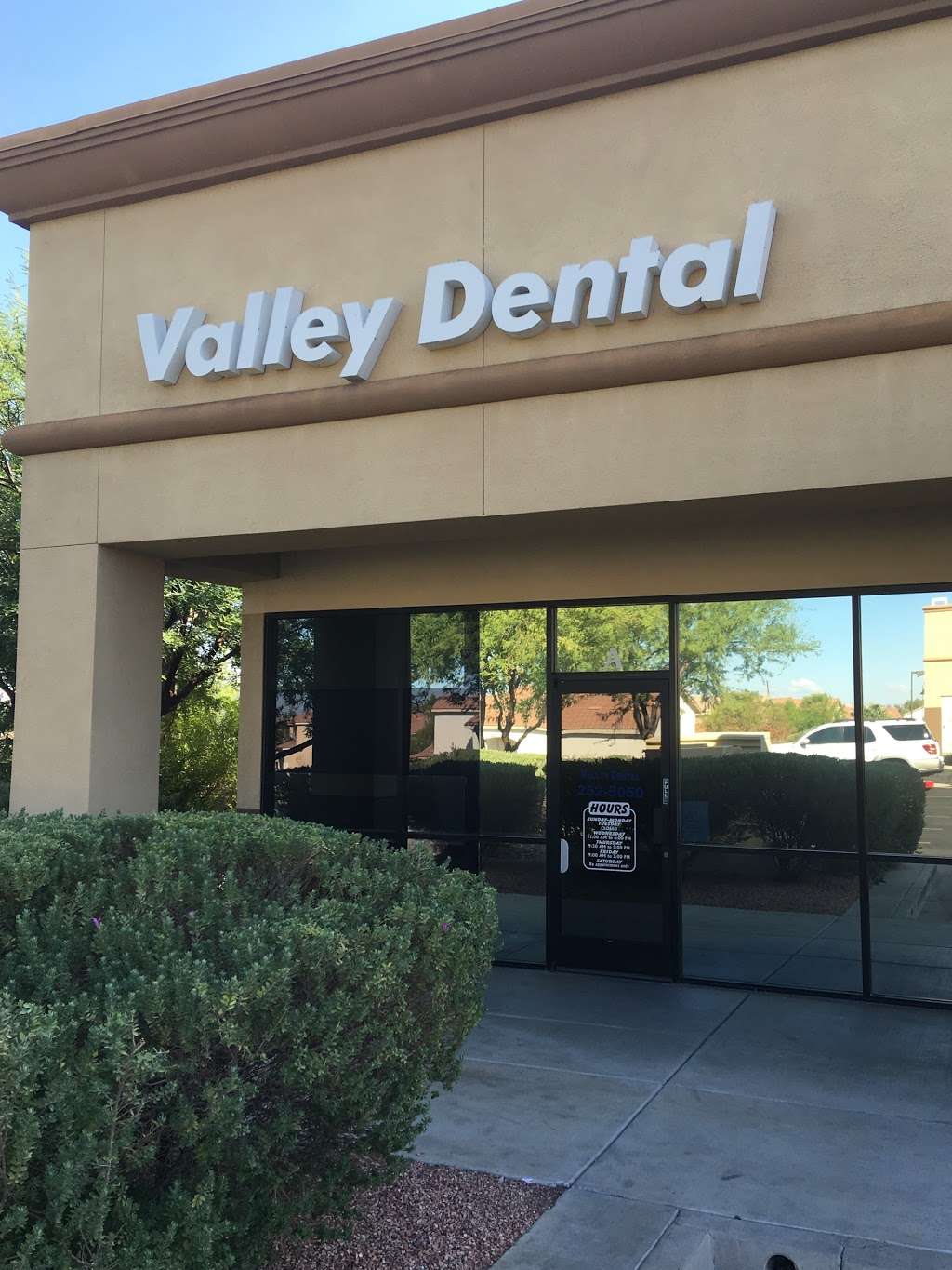 South Valley Dental | 555 College Dr, Henderson, NV 89015 | Phone: (702) 252-5050