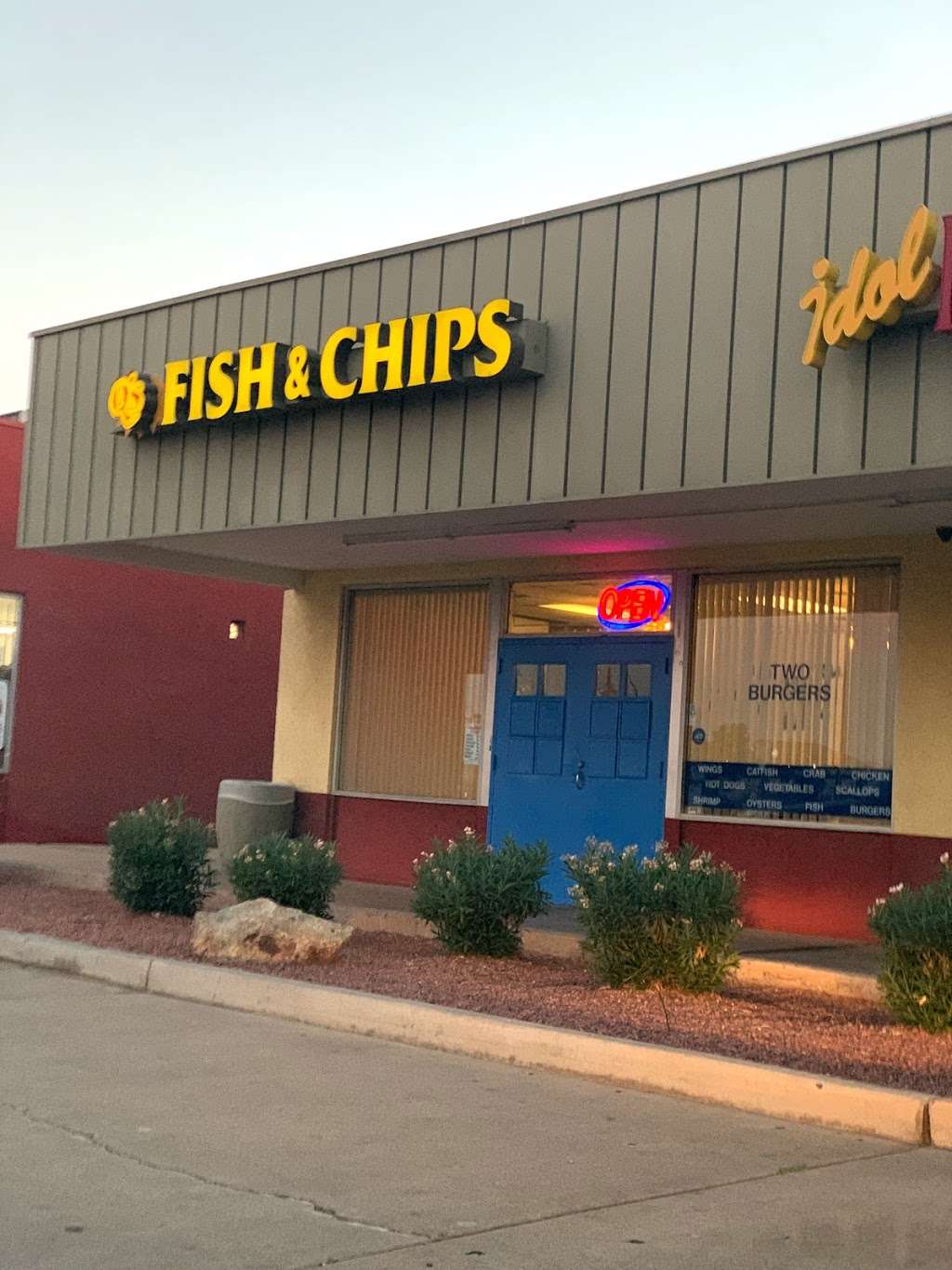 Qs Fish & Chips | 5142 W McDowell Rd, Phoenix, AZ 85035, USA | Phone: (602) 233-9630
