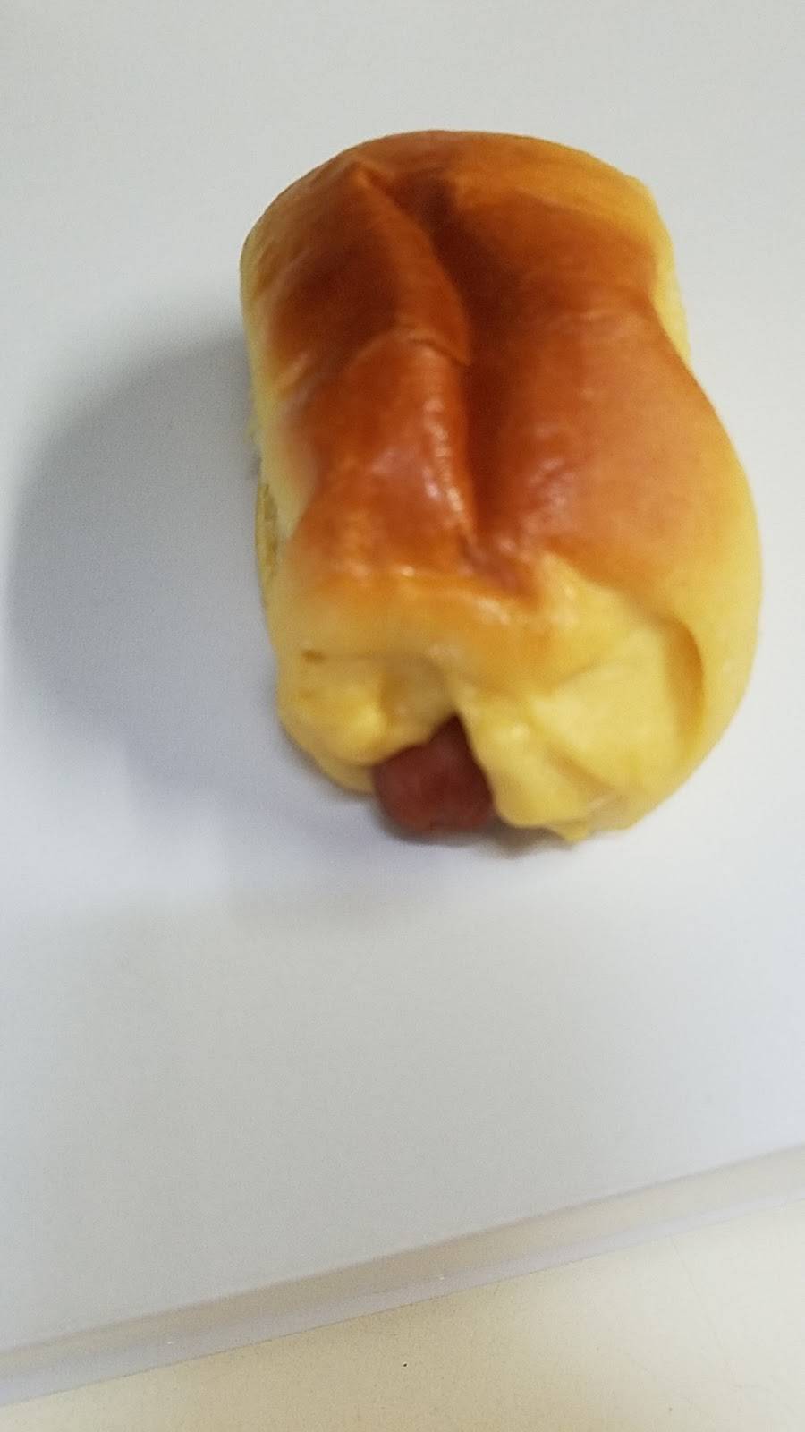 Campus Donuts | 6401 New York Ave # 145, Arlington, TX 76018, USA | Phone: (817) 468-5566 Campus Donuts | 6401 New York Ave # 145, Arlington, TX 76018, USA | Phone: (817) 468-5566