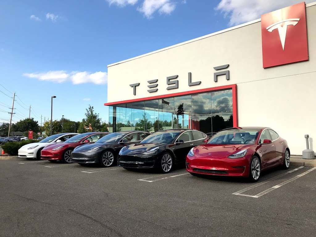 Tesla Service, Sales and Supercharger | 530 NJ-17, Paramus, NJ 07652, USA | Phone: (201) 225-2544