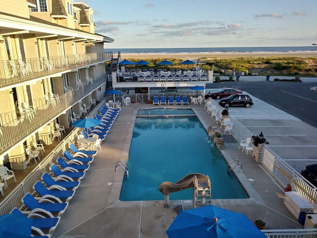 Fleur de Lis Beach Resort | 6105 Ocean Ave, Wildwood Crest, NJ 08260, USA | Phone: (609) 522-0123