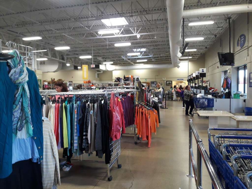 Goodwill Store & Donation Center | 761 S Midlothian Rd, Mundelein, IL 60060 | Phone: (847) 566-0636