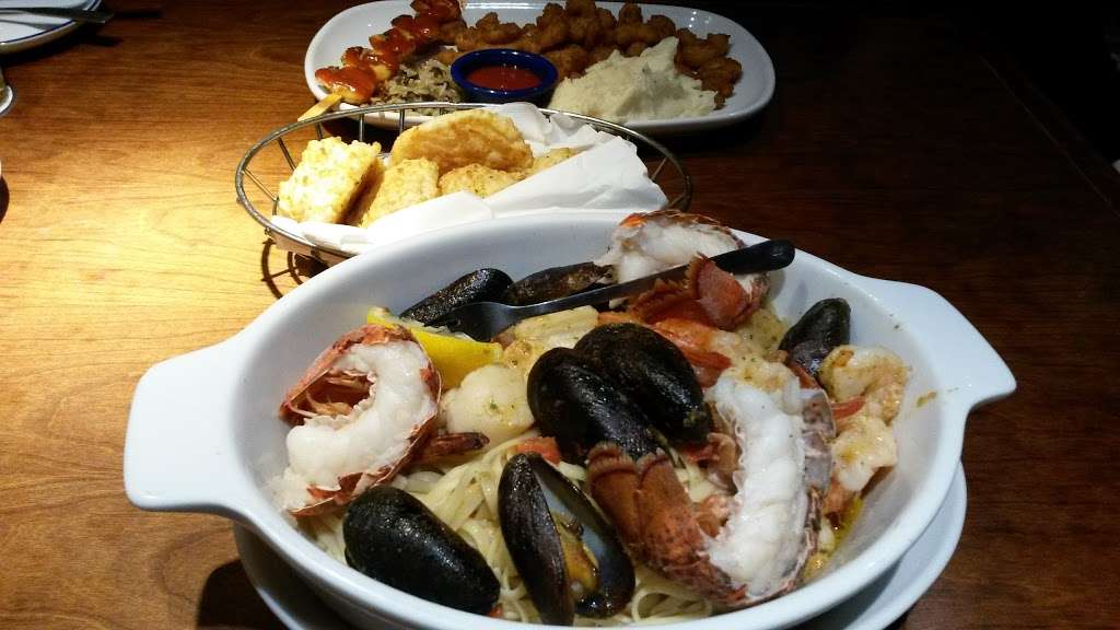 Red Lobster | 3588 PA-611, Bartonsville, PA 18321, USA | Phone: (570) 421-2743