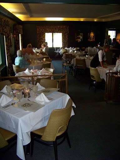 Green Meadows Restaurant | 270 NJ-34, Colts Neck, NJ 07722, USA | Phone: (732) 431-8755