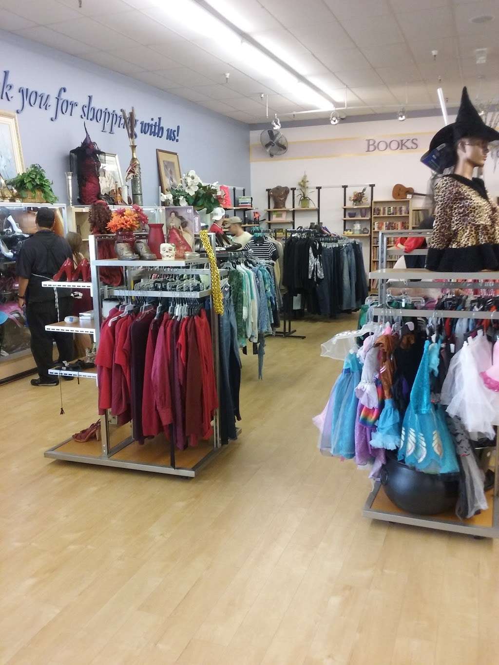 Goodwill Store & Donation Center | 4220 Balboa Ave, San Diego, CA 92117, USA | Phone: (619) 225-2200