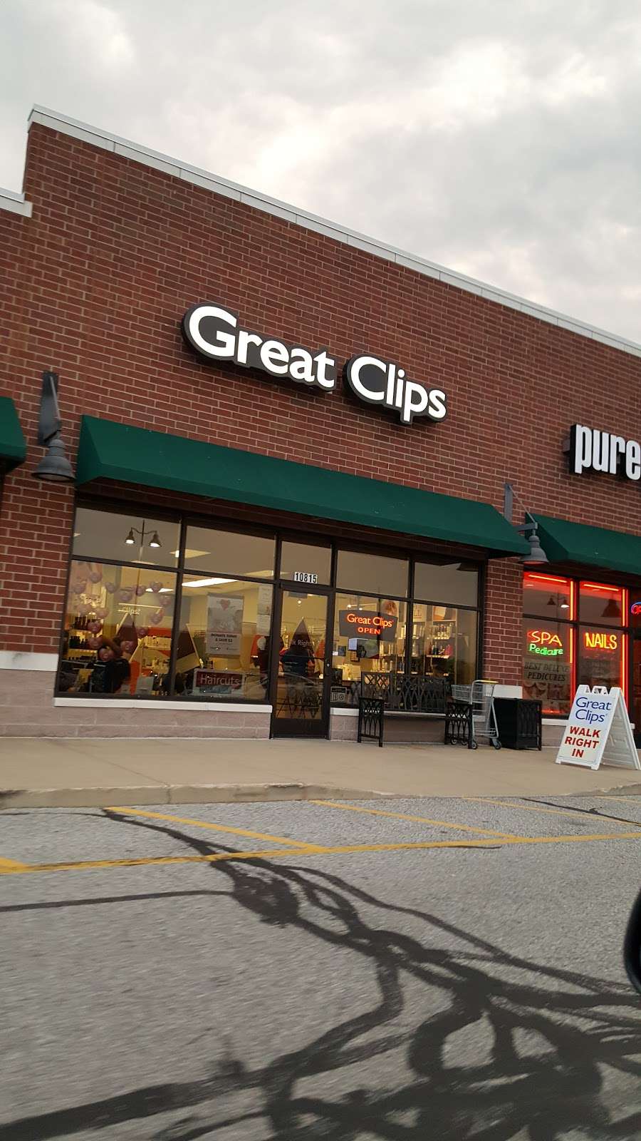 Great Clips | 10815 Broadway, Crown Point, IN 46307, USA | Phone: (219) 663-0845