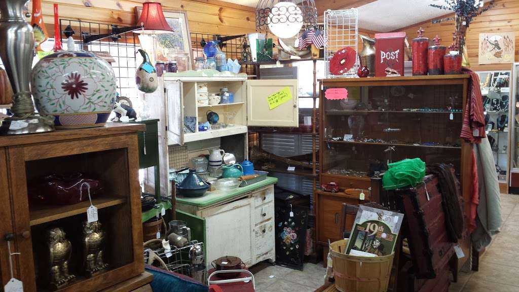 Brown County Antique Mall | 3288 State Rd 46, Nashville, IN 47448, USA | Phone: (812) 988-1025