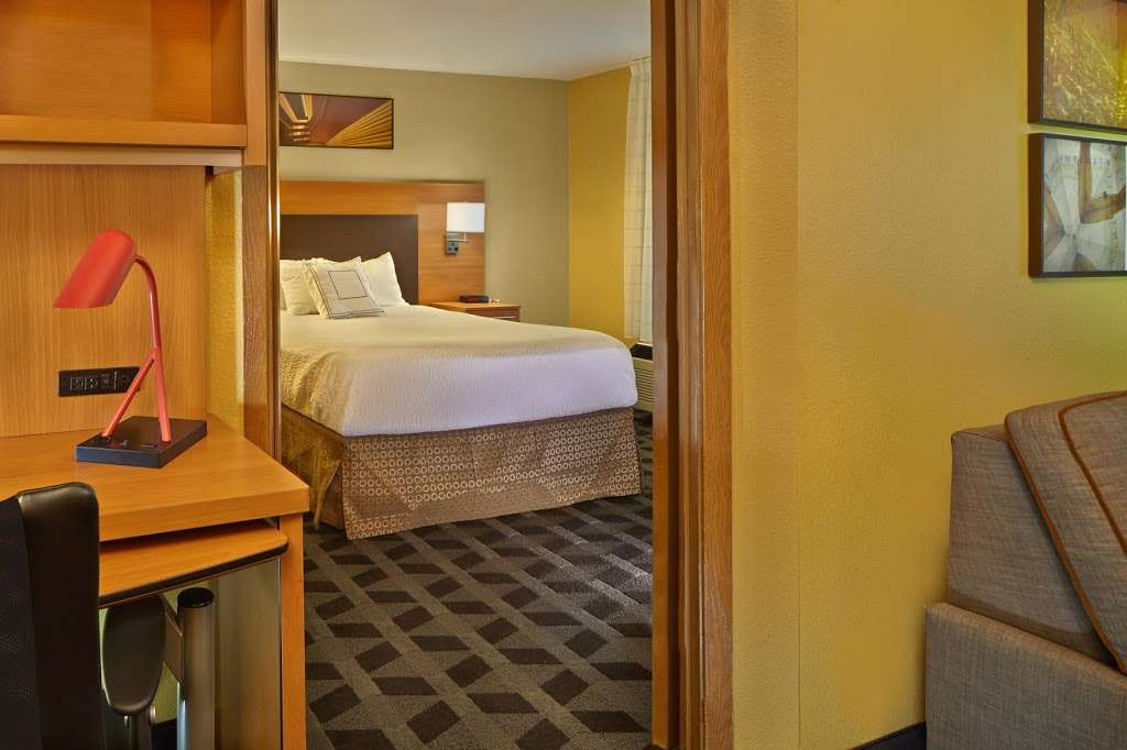 TownePlace Suites by Marriott Boston Tewksbury/Andover | 20 International Pl, Tewksbury, MA 01876 | Phone: (978) 863-9800