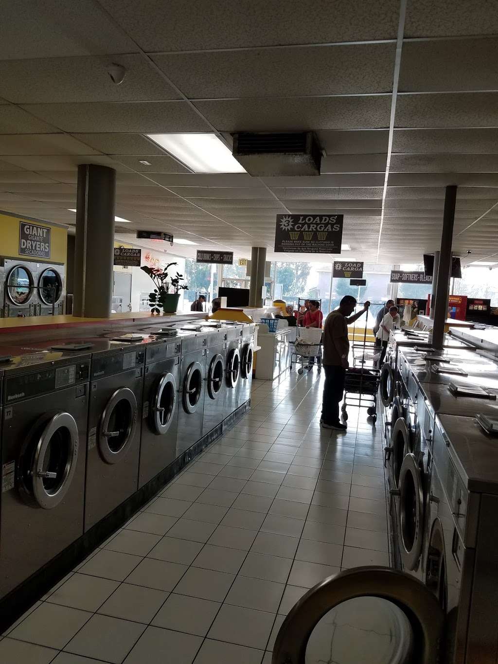 Super WashN Dry | 9055 Washington Blvd, Pico Rivera, CA 90660, USA