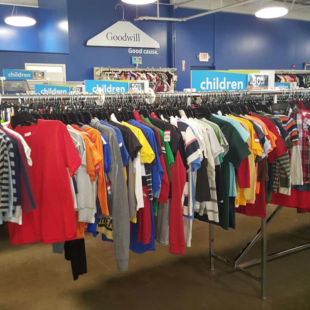 Goodwill Store | 10491 Walnut Creek Dr, Carmel, IN 46032 | Phone: (317) 876-0096