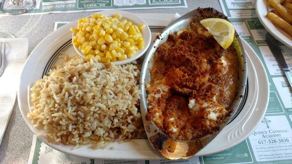 Grumpy White's Restaurant in 211 Sea St, Quincy, MA 02169, USA