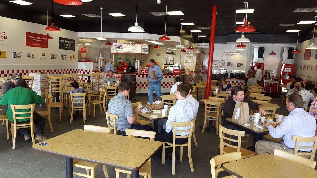 Five Guys | 1715 Post Oak Blvd, Houston, TX 77056, USA | Phone: (713) 960-1525