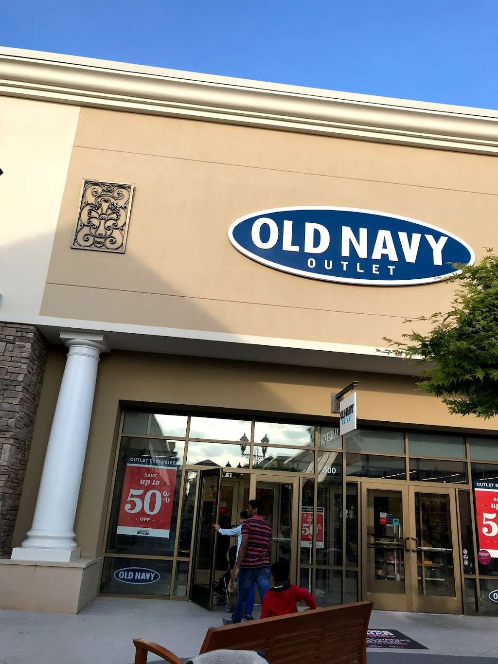 Old Navy | 5518 New Fashion Way, Charlotte, NC 28278, USA | Phone: (704) 583-4769