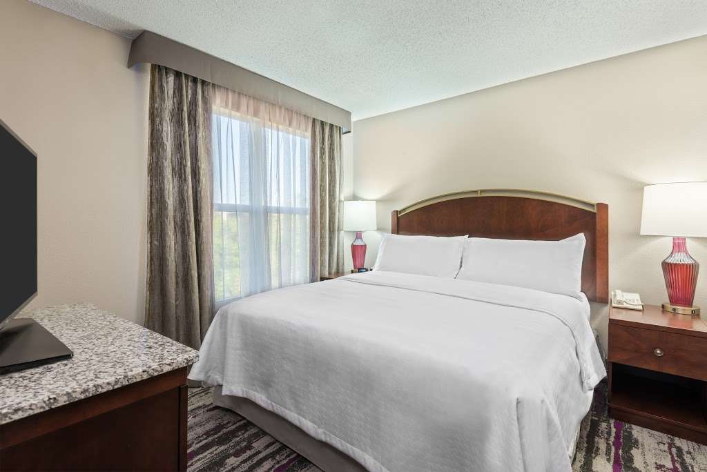 Homewood Suites by Hilton Orlando-UCF Area | 3028 N Alafaya Trail, Orlando, FL 32826, USA | Phone: (407) 282-0067