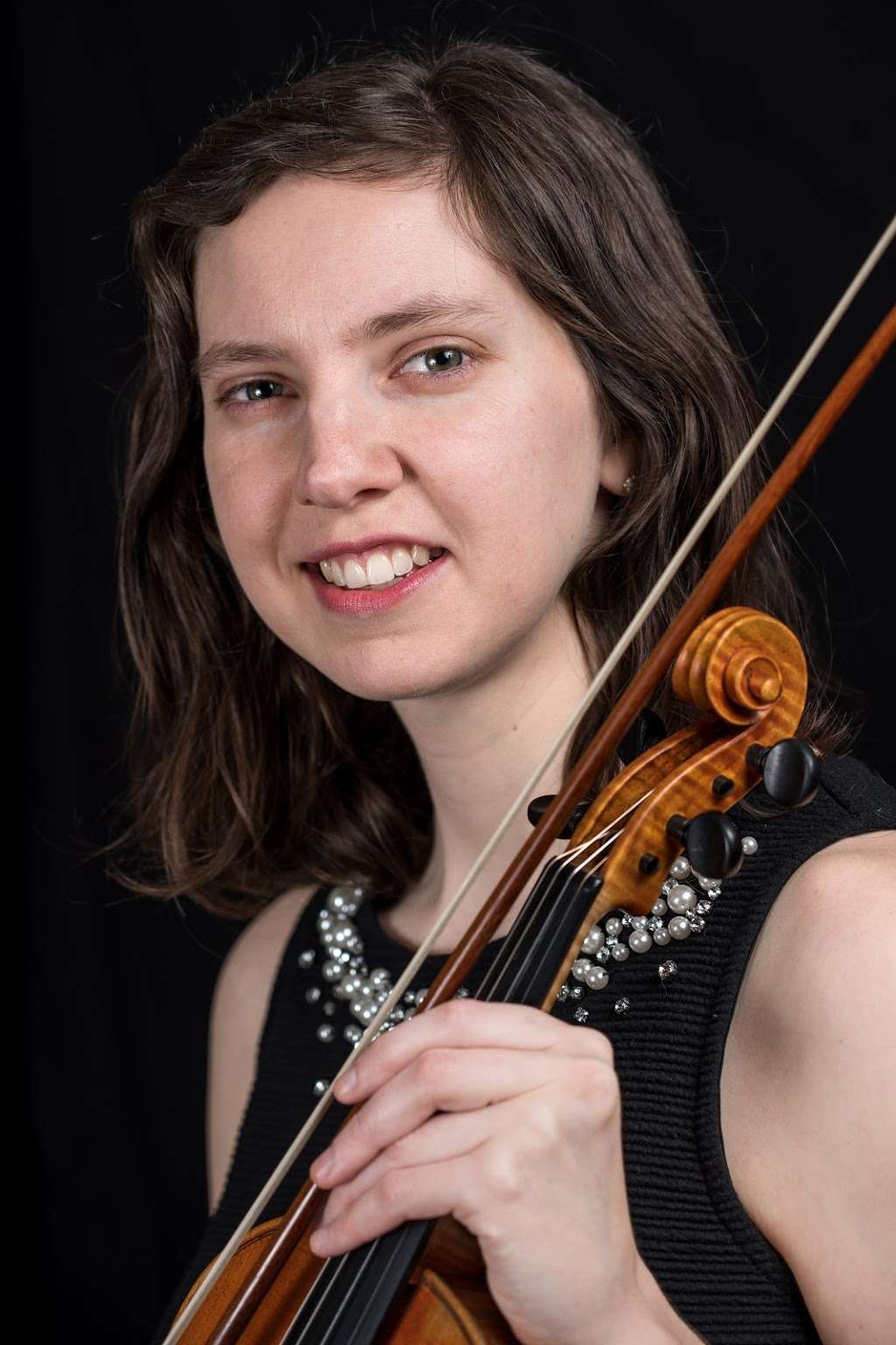 Isabelle Rozendaal Violin Lessons | 1216 W Sherwin Ave APT 1, Chicago, IL 60626, USA | Phone: (312) 501-3705