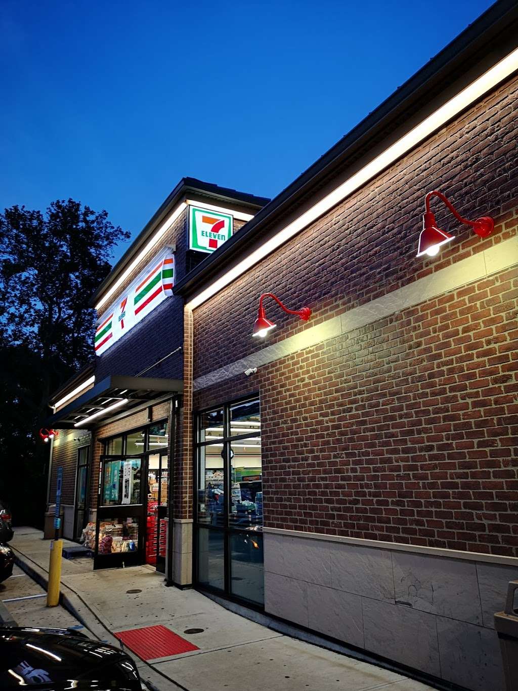 7-Eleven | 290 S Summit Ave, Hackensack, NJ 07601, USA | Phone: (201) 343-2711