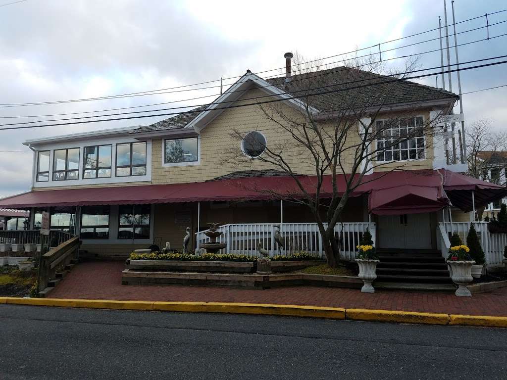 Brielle River House in 2046, 1 Ocean Ave, Brielle, NJ 08730, USA