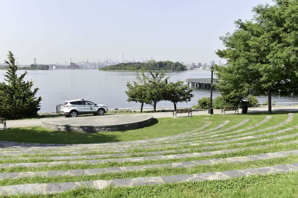 Barretto Point Park | Viele Ave, Bronx, NY 10474, USA | Phone: (212) 639-9675