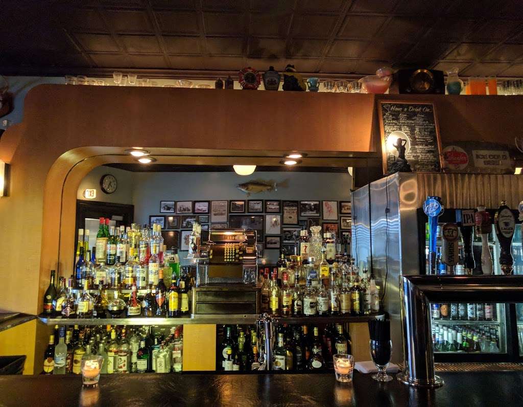 Blue Comet Bar & Grill - restaurant  | Photo 6 of 10 | Address: 106 S Easton Rd, Glenside, PA 19038, USA | Phone: (215) 572-9780