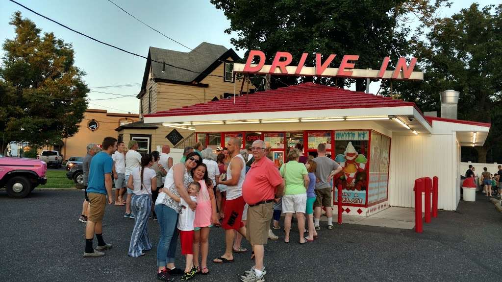 Maple Shade Custard Stand | 340 W Main St, Maple Shade Township, NJ 08052, USA | Phone: (856) 663-1351