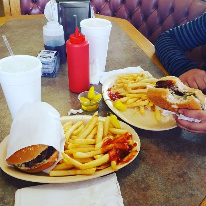 Tams Burgers | 15679 Bear Valley Rd, Hesperia, CA 92345, USA | Phone: (760) 948-3888