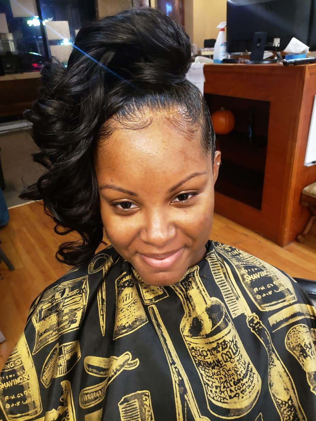 Divine Creations Unisex Salon | 509 S 52nd St #2, Philadelphia, PA 19143 | Phone: (215) 472-7248