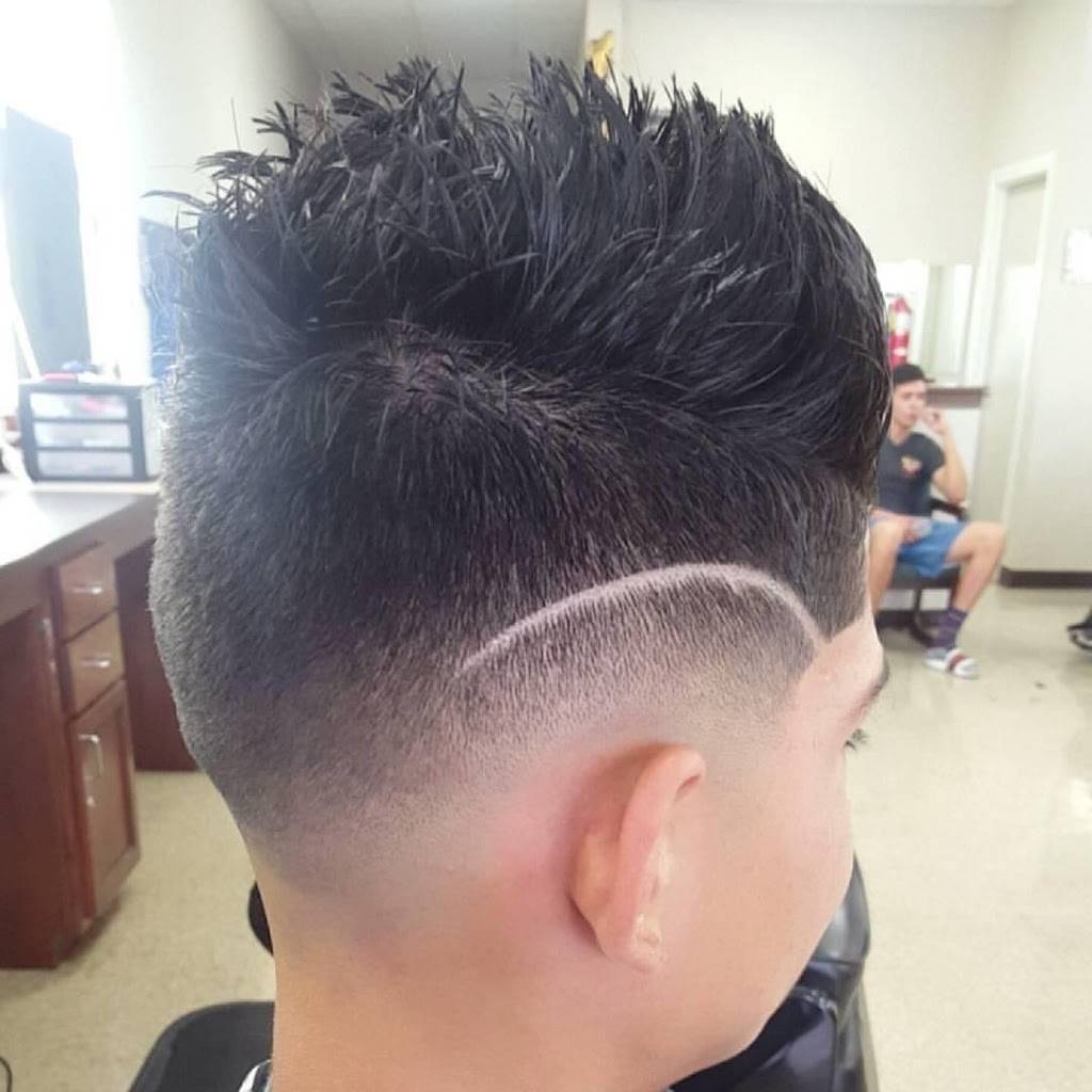 Alejandros Barber Shop | 12420 Edgemere Blvd #106, El Paso, TX 79938, USA | Phone: (915) 855-5011