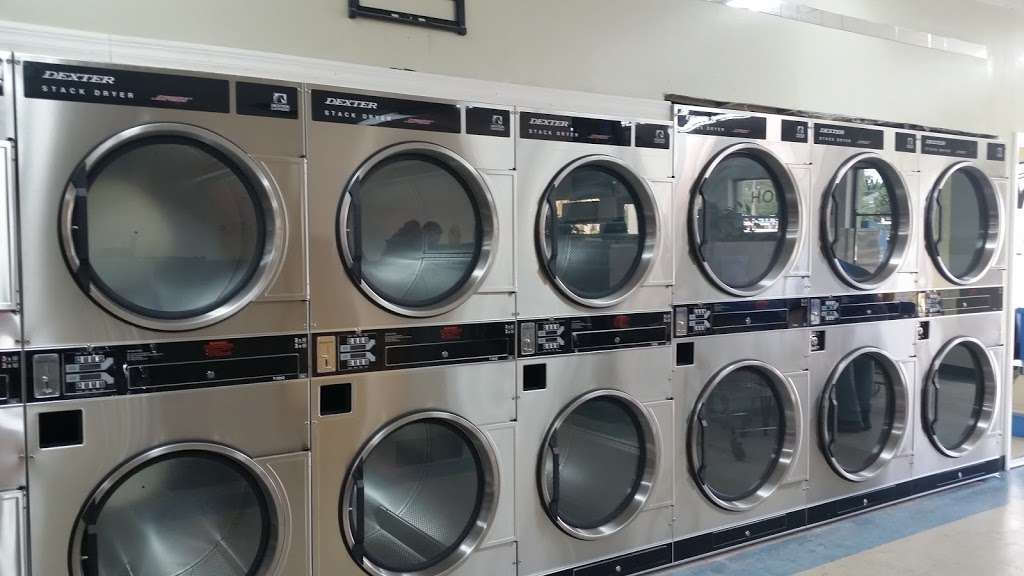 A Laundromat of Port St. John/Cocoa (24 HOURS) | 732 West Ave, Cocoa, FL 32927, USA | Phone: (321) 636-7800