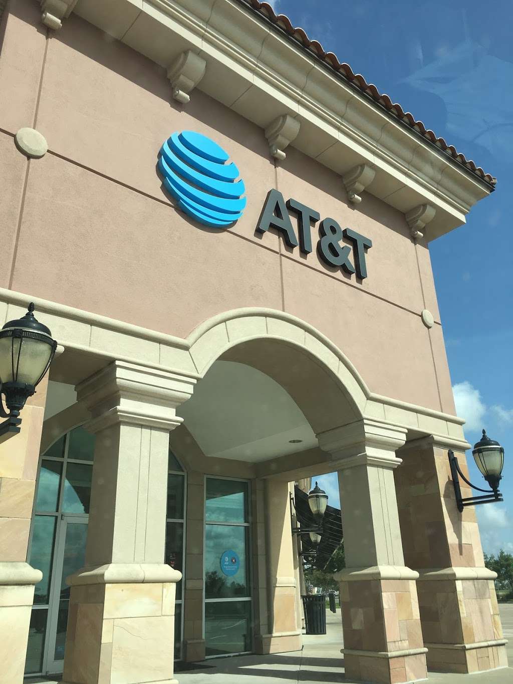AT&T Store | 5530 W Grand Parkway S, Ste. 400, Richmond, TX 77406, USA | Phone: (281) 232-7289