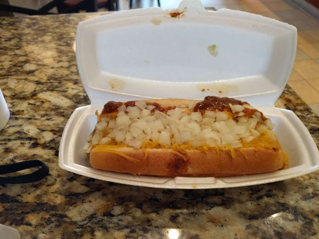 DJs Hot Dog Company | 7035 E 96th St, Indianapolis, IN 46250 | Phone: (317) 842-8442