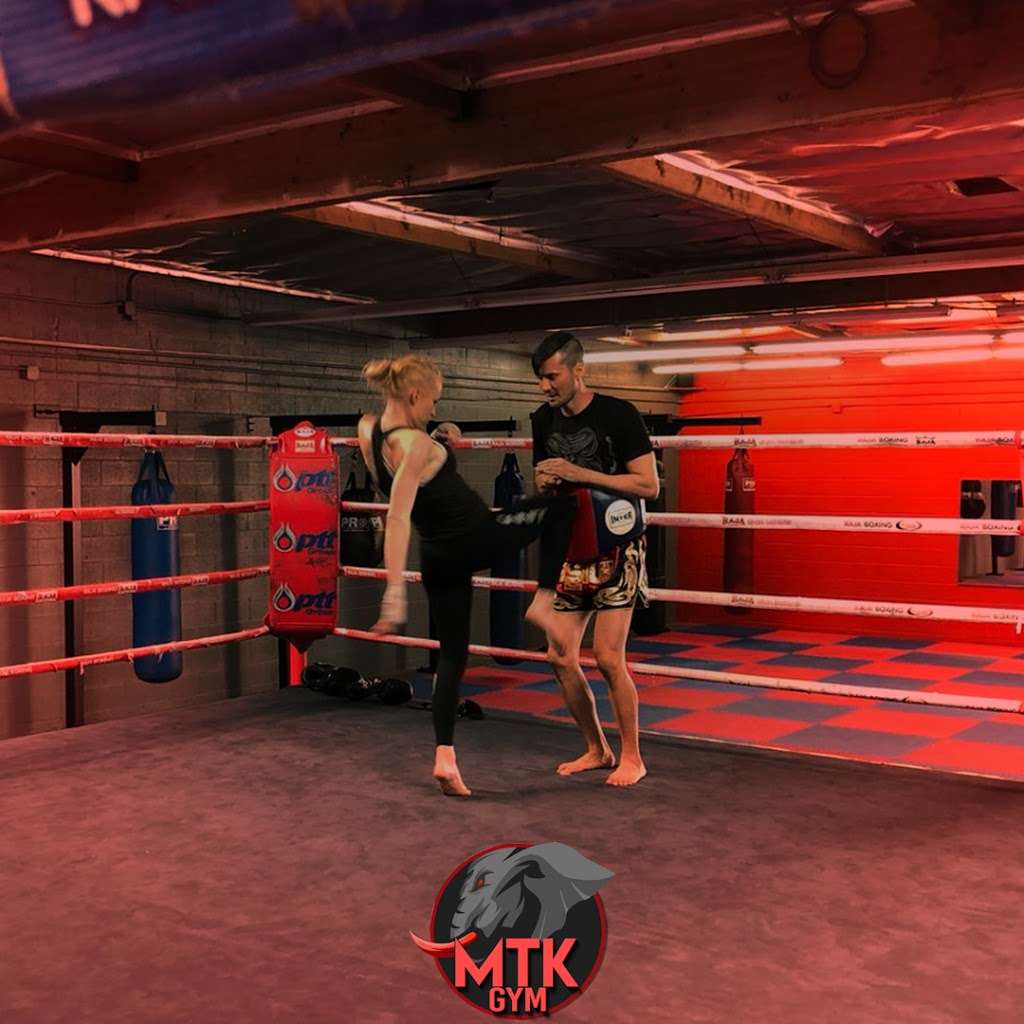 Muay Thai Kickboxing Gym | 7405 Bellaire Ave, North Hollywood, CA 91605, USA | Phone: (818) 982-2790
