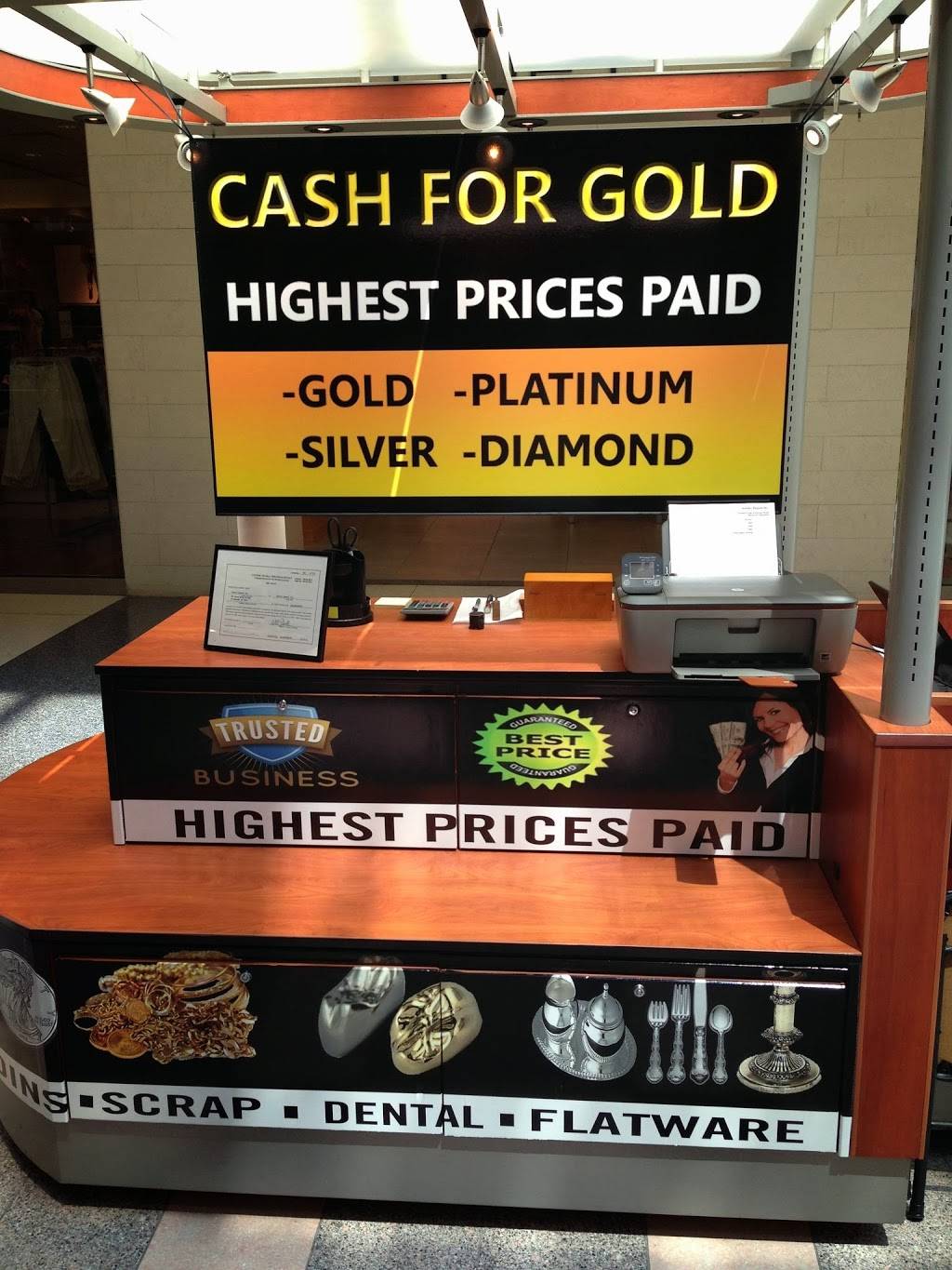 Pittsburgh Gold & Diamonds Buyers - Gold & Gift Cards Exchange | 301 S Hills Village, Pittsburgh, PA 15241, USA | Phone: (412) 557-2277