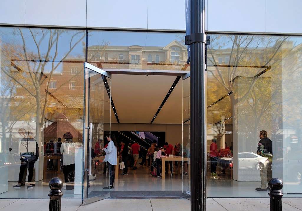 Apple Clarendon | 2700 Clarendon Blvd, Arlington, VA 22201, USA | Phone: (703) 236-7970