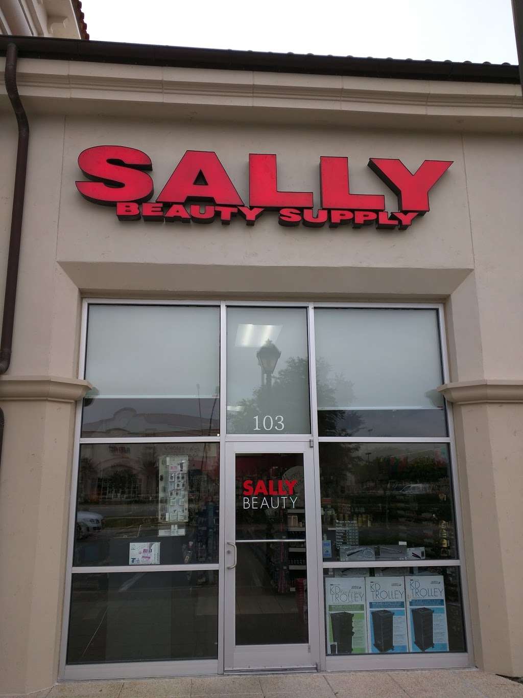 Sally Beauty | 17602 La Cantera Pkwy #103, San Antonio, TX 78257 | Phone: (210) 561-0490