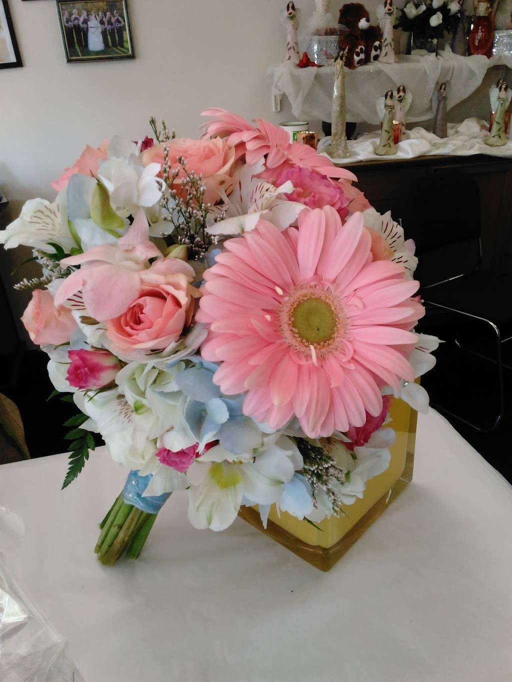 Rosette Floral & Gifts | 771 E Drinker St, Dunmore, PA 18512, USA | Phone: (570) 346-4009