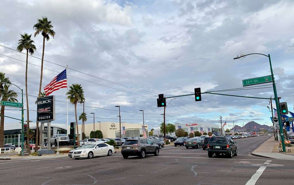 Camelback Rd & 12th St | Phoenix, AZ 85014, USA