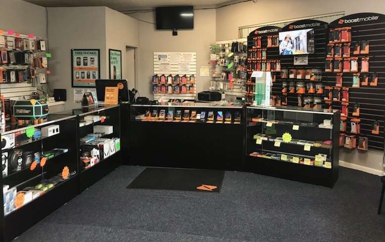 Boost Mobile | 328 S Main St, Wildwood, FL 34785, USA | Phone: (352) 461-0546