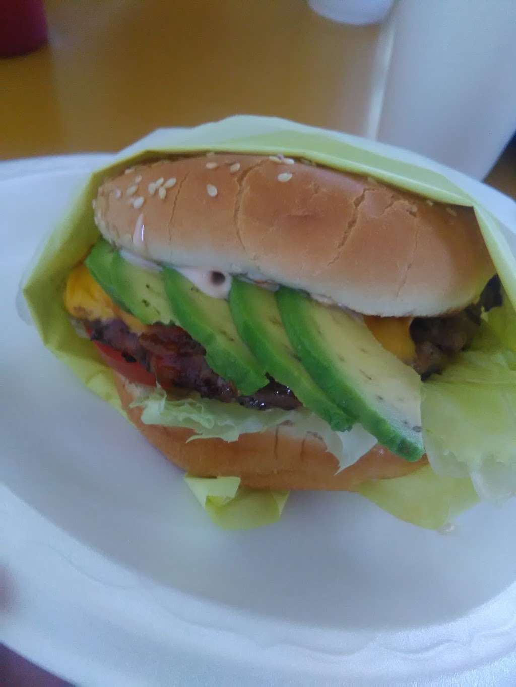 D Burgers | 5208 Atlantic Blvd, Maywood, CA 90270, USA | Phone: (323) 773-8467