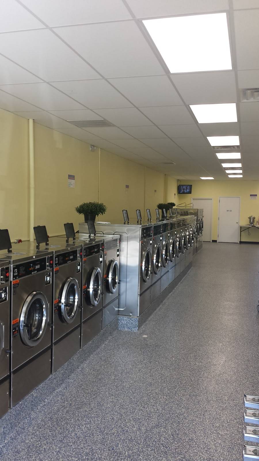 Roselle Laundromat | 555 E 1st Ave, Roselle, NJ 07203, USA | Phone: (908) 445-7626