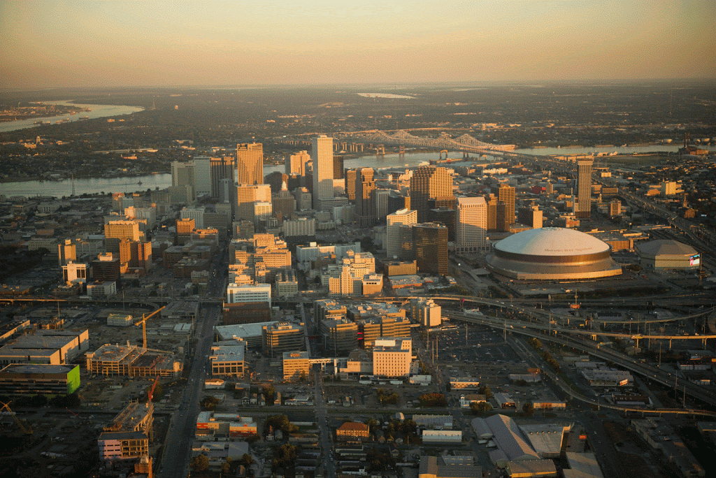 New Orleans Aerial Tours & Flight Training | 5701 Walter Beech St, New Orleans, LA 70126, USA | Phone: (504) 241-9131