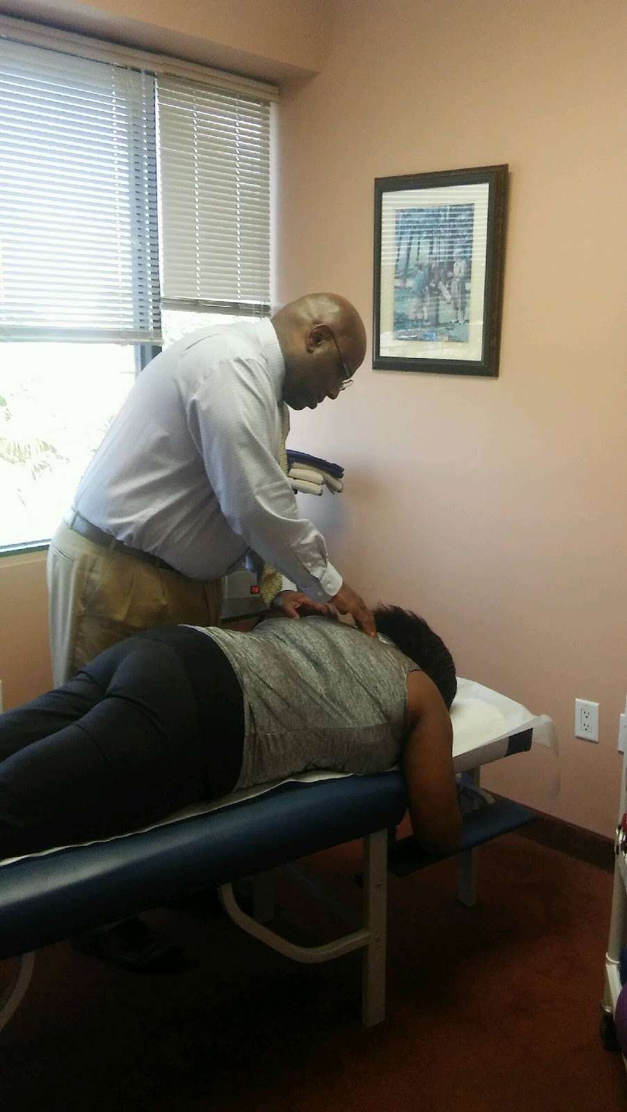 Health and Wellness Chiropractic Centers | 4152 W Blue Heron Blvd suite 123, Riviera Beach, FL 33404 | Phone: (561) 996-7585