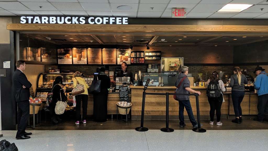 Starbucks | Dulles, VA 20166, USA