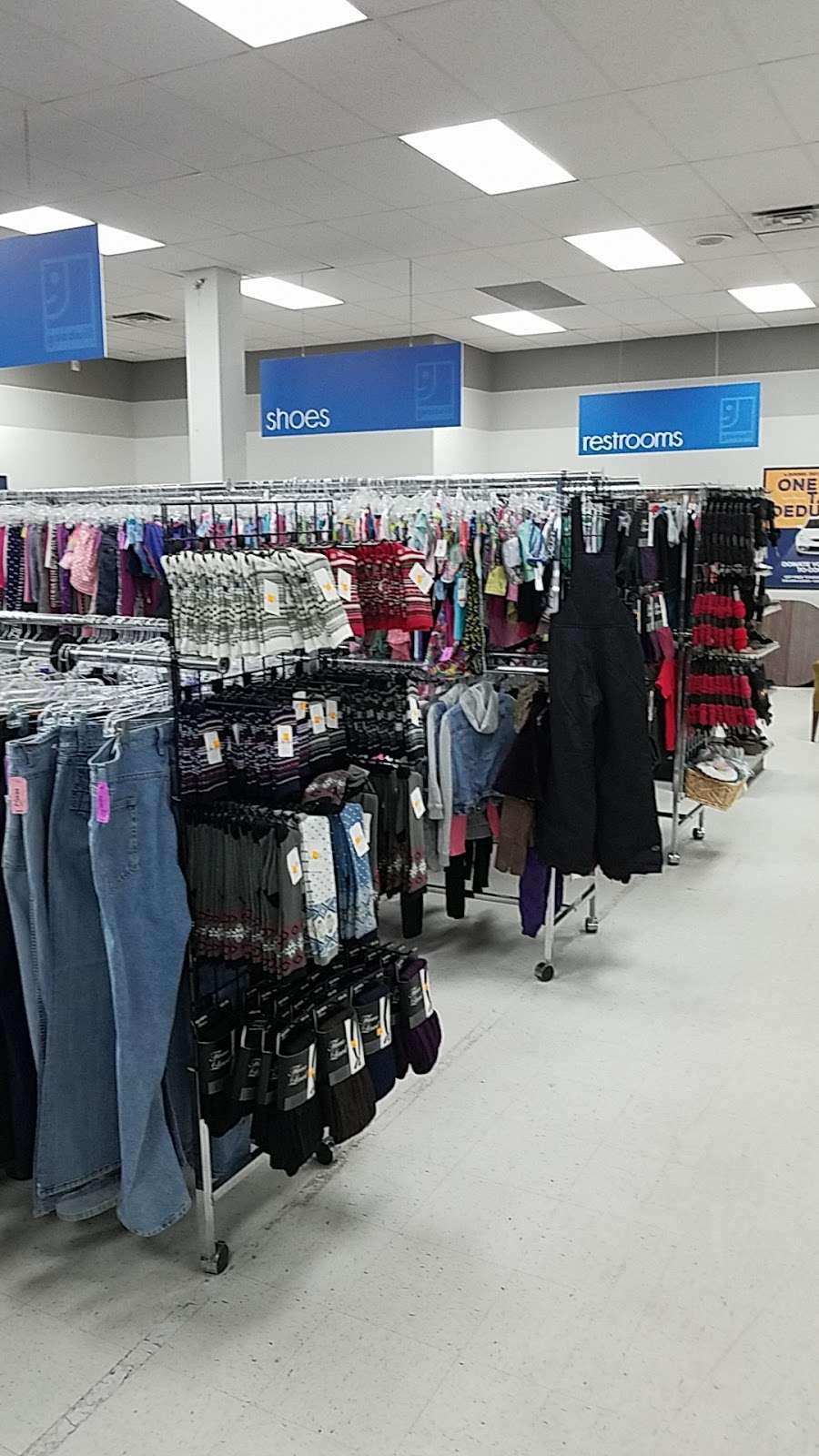 Goodwill Golden | 17722 S Golden Rd, Golden, CO 80401 | Phone: (303) 271-9991