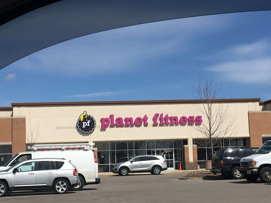 Planet Fitness | 1122 W Maple Ave, Mundelein, IL 60060, USA | Phone: (847) 949-0051