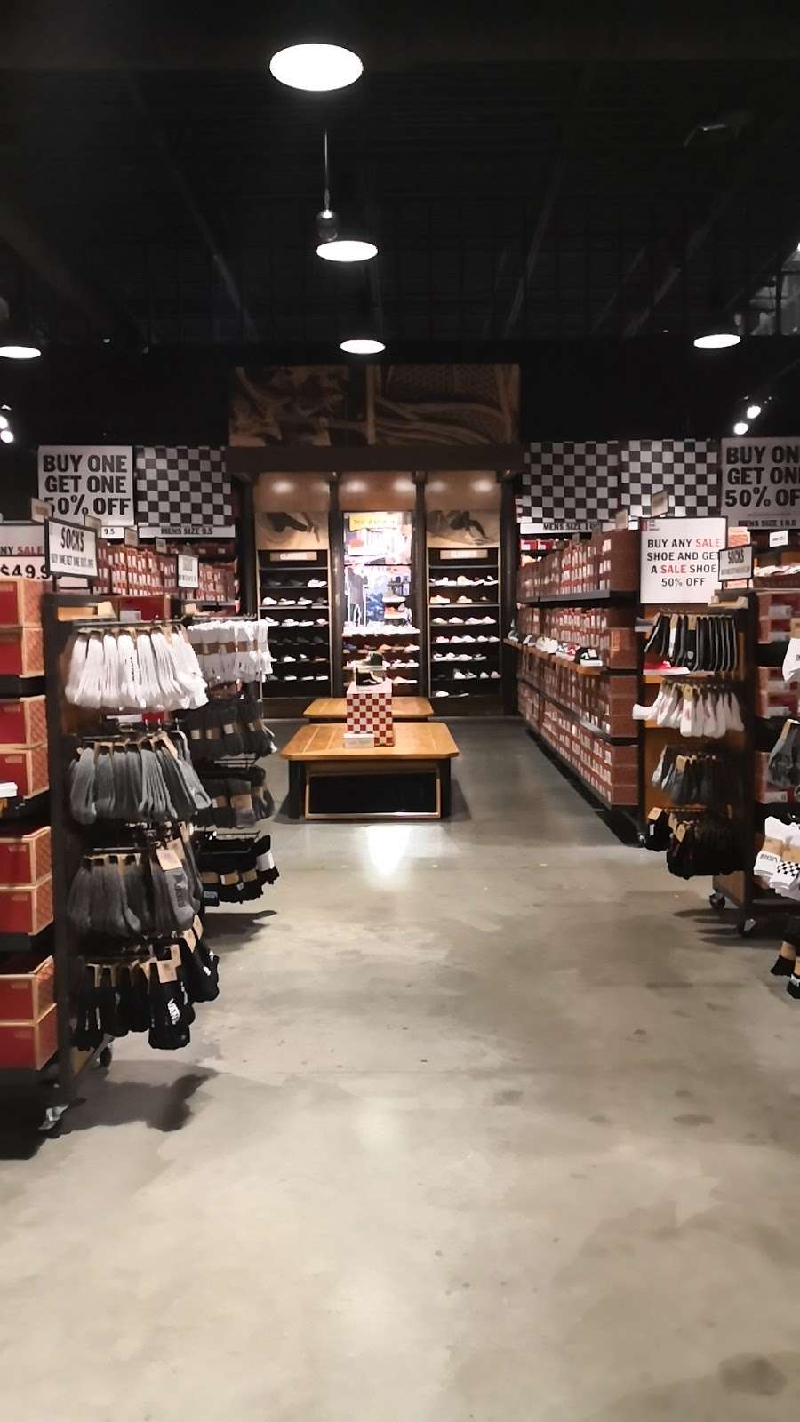 colorado mills vans store