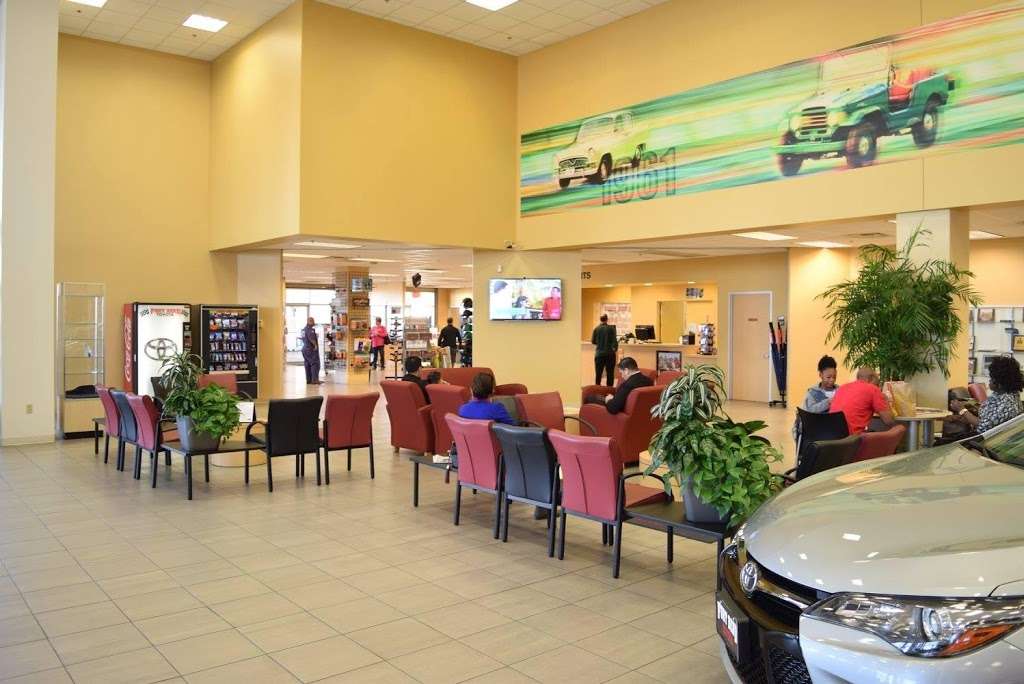 Fort Bend Toyota | 20465 Southwest Fwy, Richmond, TX 77469, USA | Phone: (281) 341-5900