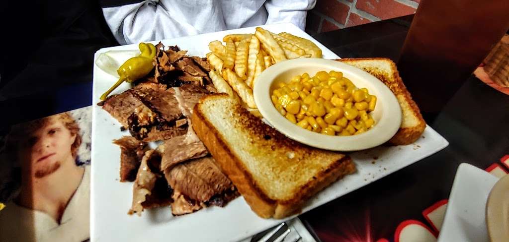 Hickory House Barbecue | 600 S Riverfront Blvd, Dallas, TX 75207, USA | Phone: (214) 747-0758