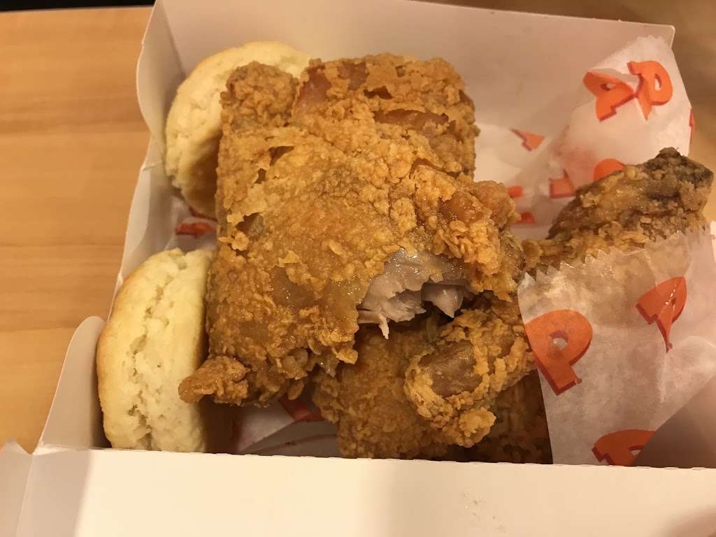 Popeyes Louisiana Kitchen | 1322 14th St NW, Washington, DC 20005, USA | Phone: (202) 506-6690