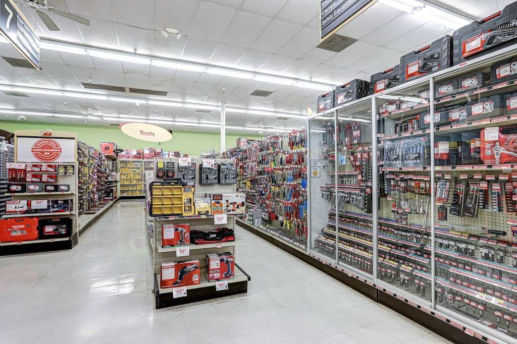 Roberts Ace Hardware | 2050 N Alma School Rd #18, Chandler, AZ 85224 | Phone: (480) 899-4885