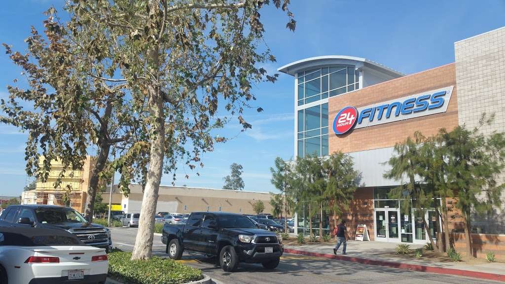 24 Hour Fitness | 4821 Del Amo Blvd, Lakewood, CA 90712, USA | Phone: (562) 630-2668